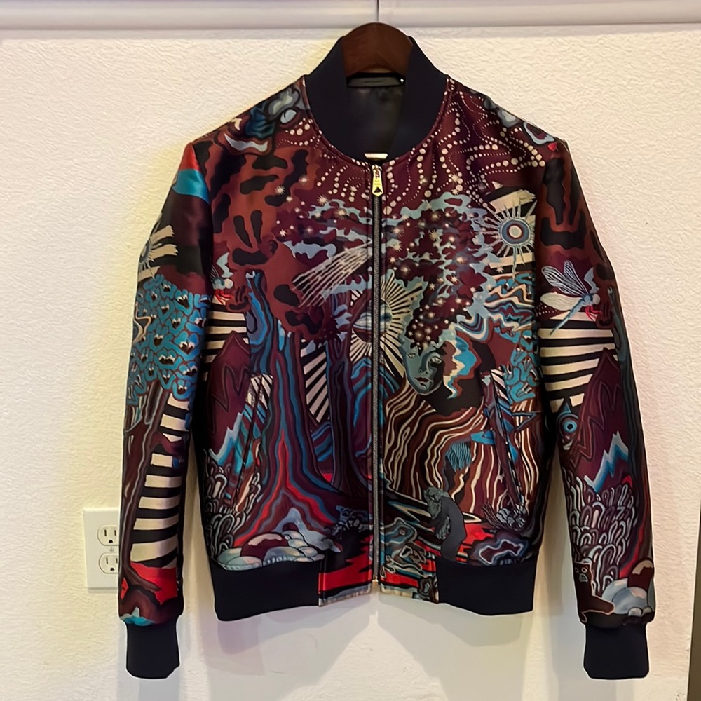 Selling a never worn Paul Smith jacket